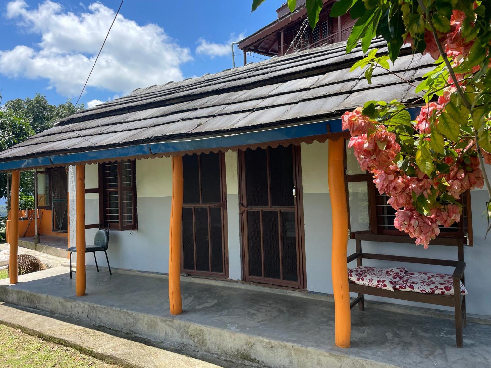 Rupa View Guest House Pokhara Exteriör bild